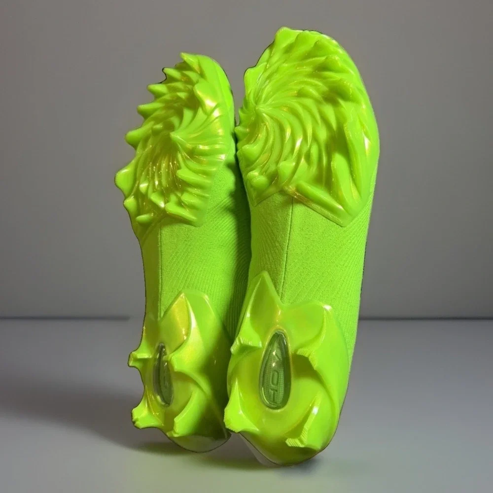 *NEW Men Size 15 Under Armour Spotlight Suede Pro MC Football Cleats Neon Green